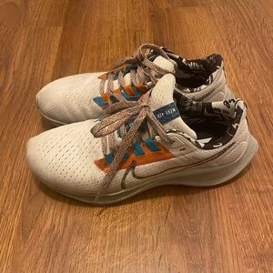 Nike Zoom Pegasus Size 8 W